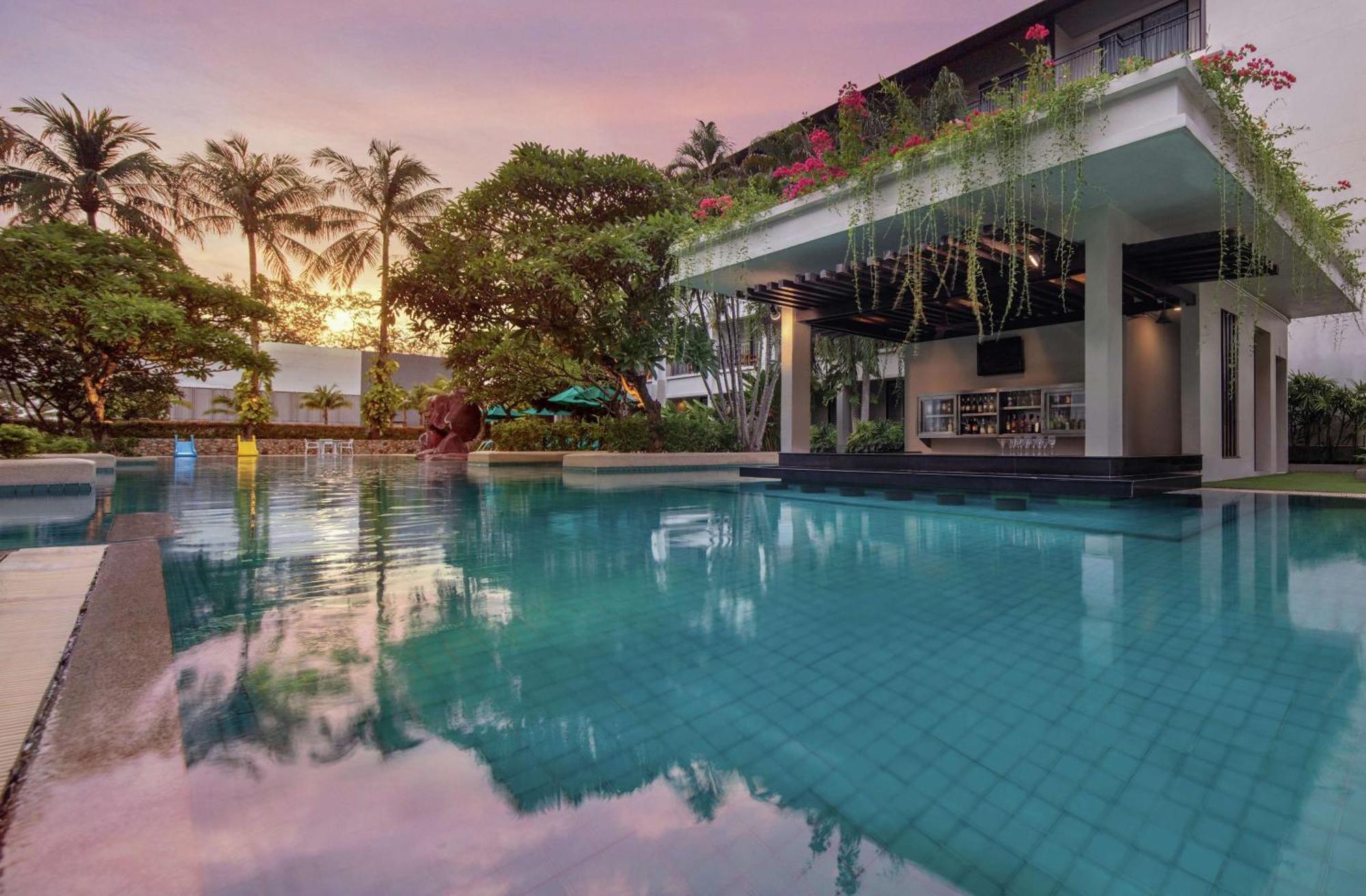 Semesteranläggning (resort) Doubletree By Hilton Phuket Banthai 4*
